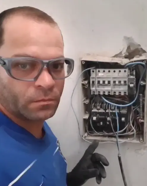 Reinildo Eletricista
