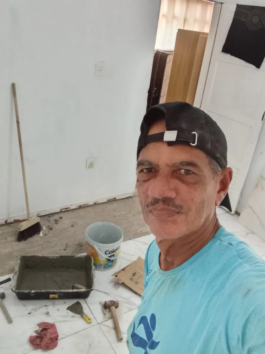 Pedreiro Dinho em Aracaju
